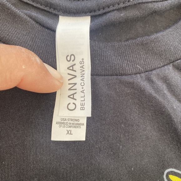 Halestorm 2019 Tour T Shirt Black Canvas Neon Wolf Adult XL Short Sleeve - Picture 3 of 7